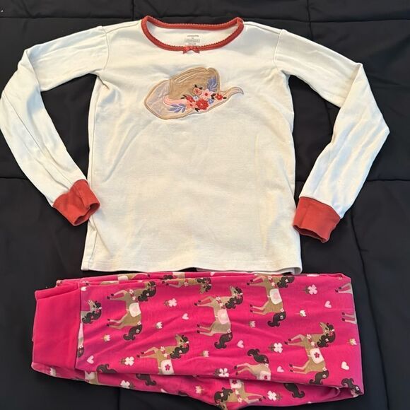 Gymboree Other - Gymboree Girls Pjs. 🩷 size 10. Set! Super soft! Hardly worn.​